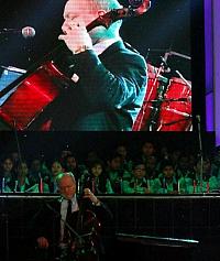 tim-cello-concert